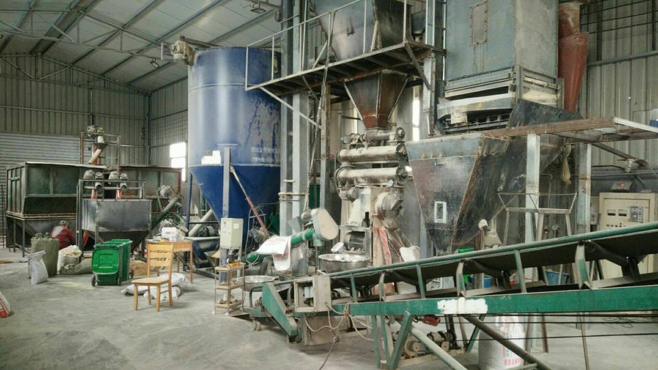 綠娃娃飼料廠廢氣除味.jpg