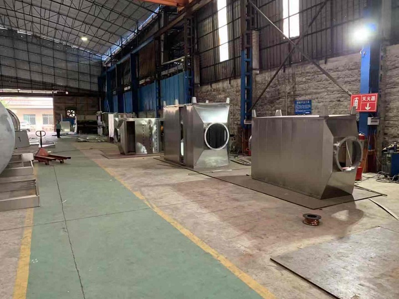 綠娃娃光氧活性碳一體機.jpg